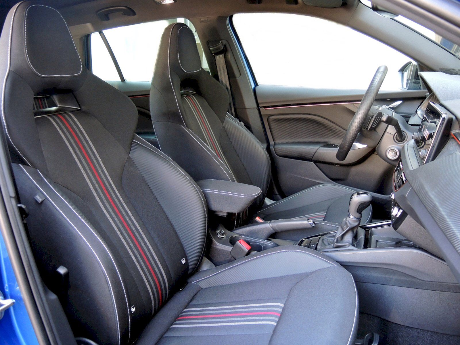 Škoda Scala, 1.0 TSI 85kW DSG Monte Carlo - fotka 6