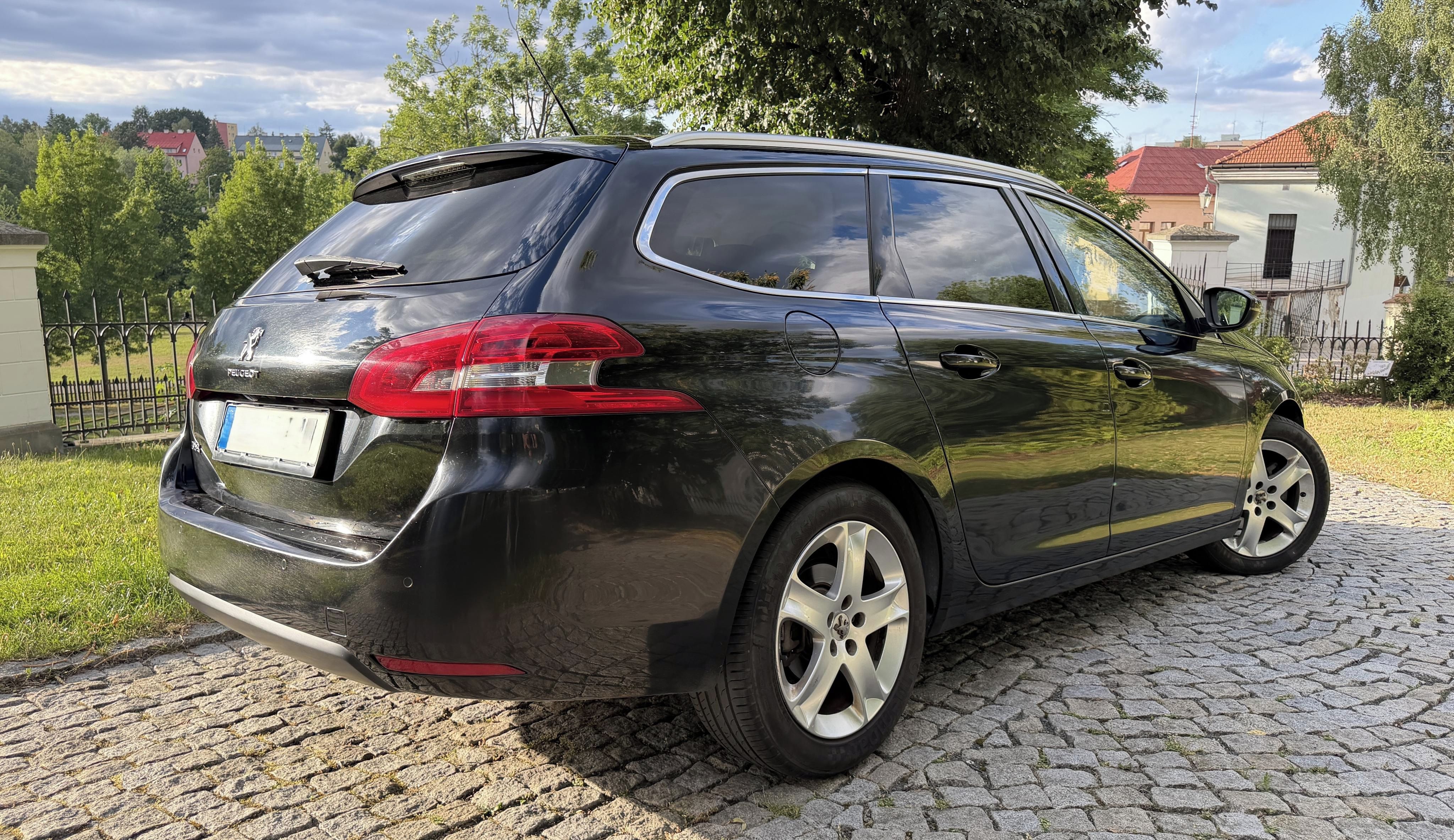 Peugeot 308, SW/kombi 1.2 PureTech, 1x maj - fotka 3