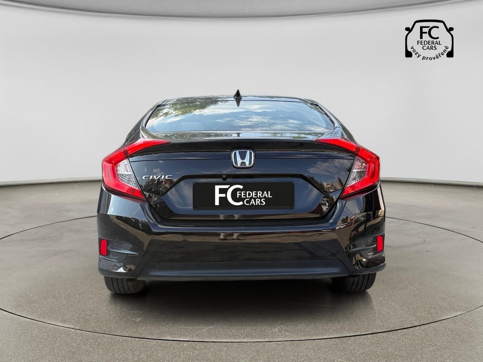 Honda Civic, 1.5 VTEC TURBO Executive - fotka 4