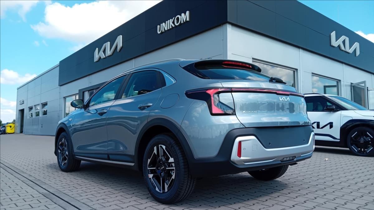 Kia XCee´d, 1,0 T-GDi GPF SPIN - fotka 6