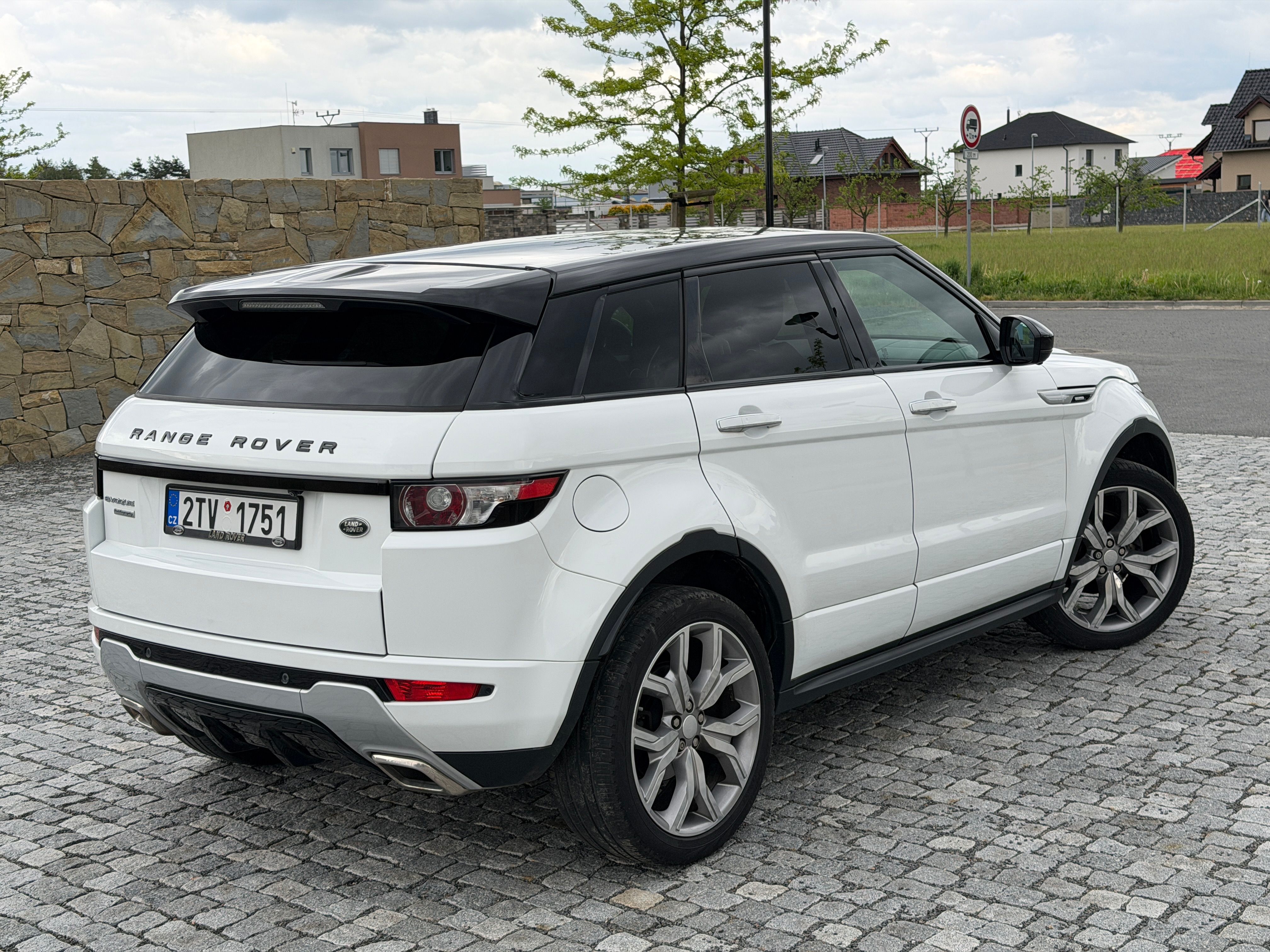 Land Rover Range Rover Evoque, 2.2 Sd4 - 140kw - Autobiograph - fotka 3