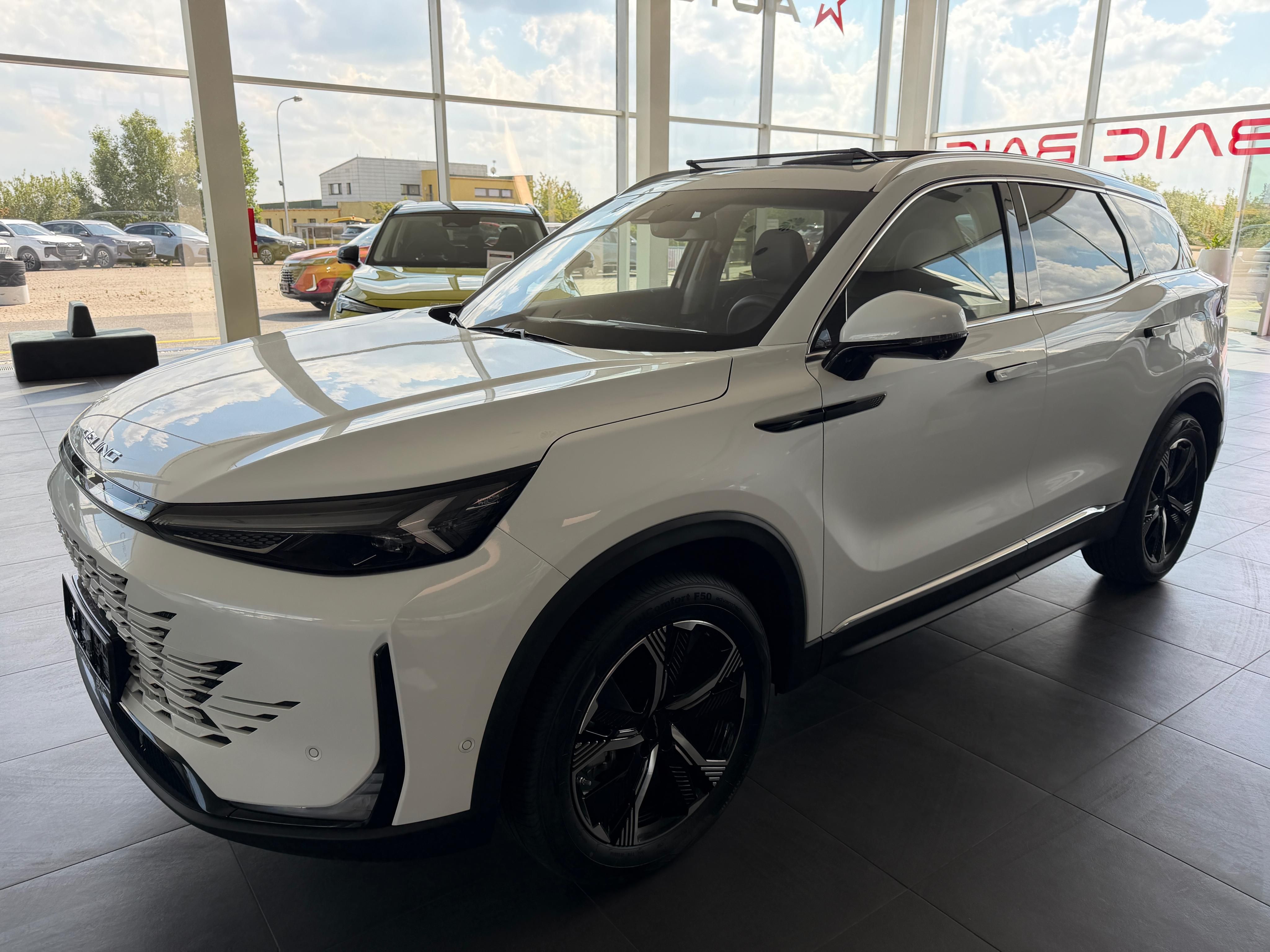BAIC X7, ALL IN 130KW PANORAMA DCT - fotka 3