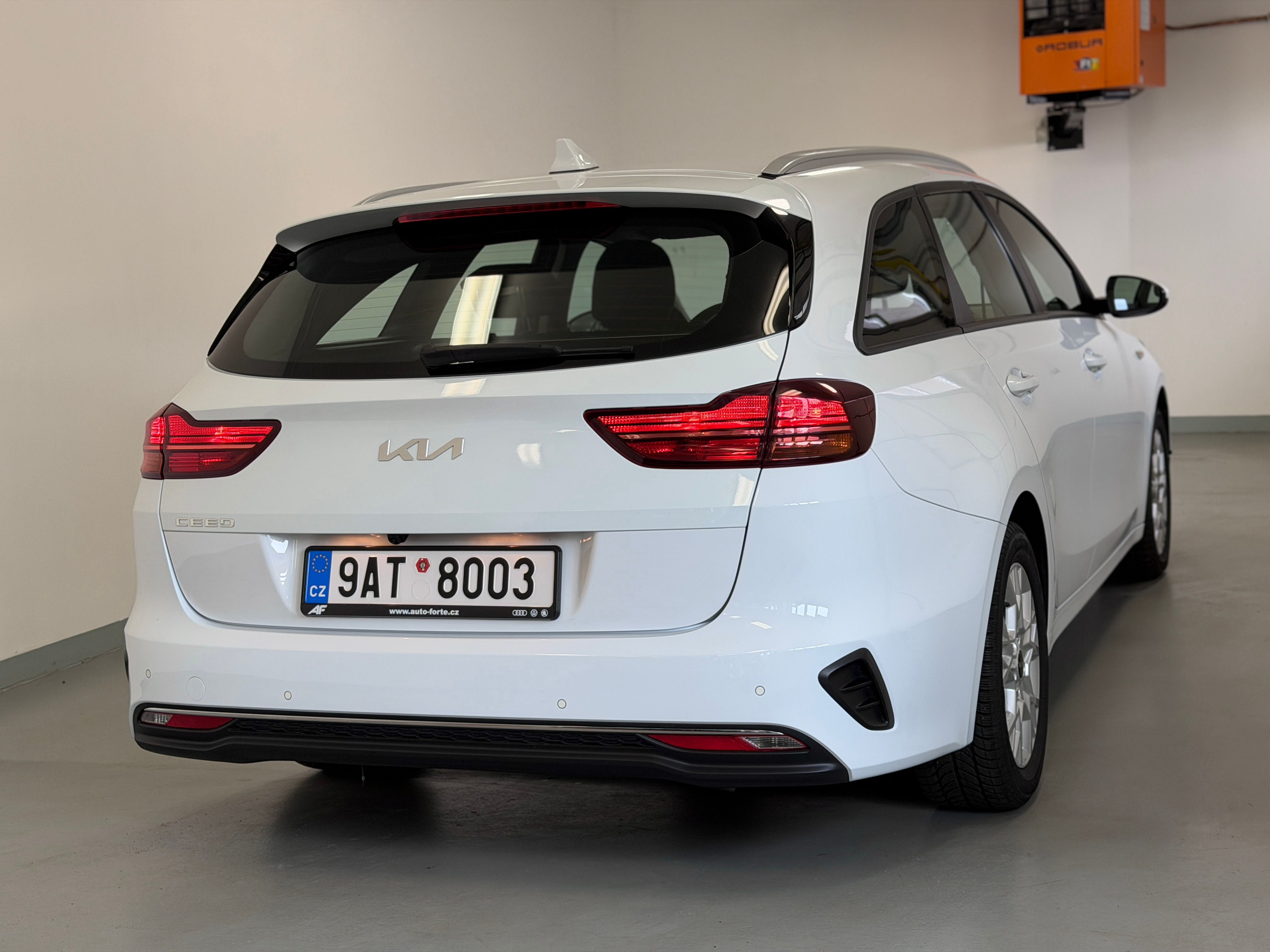Kia Cee´d, SW 1,5,T-GDi 118kW AT Spin - fotka 5