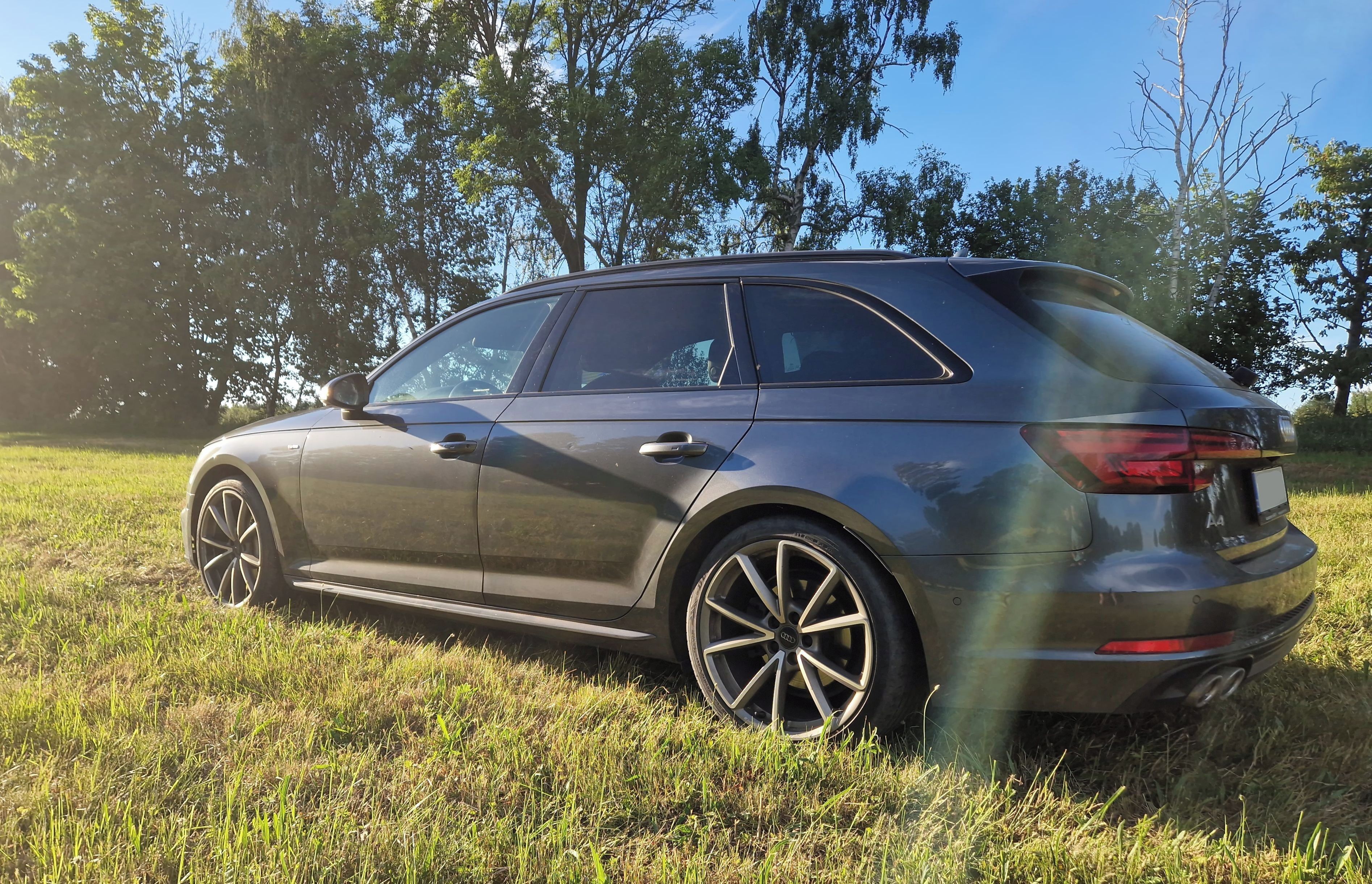 Audi A4 Avant, SLine,140kW,Quattro,MatrixLED - fotka 5