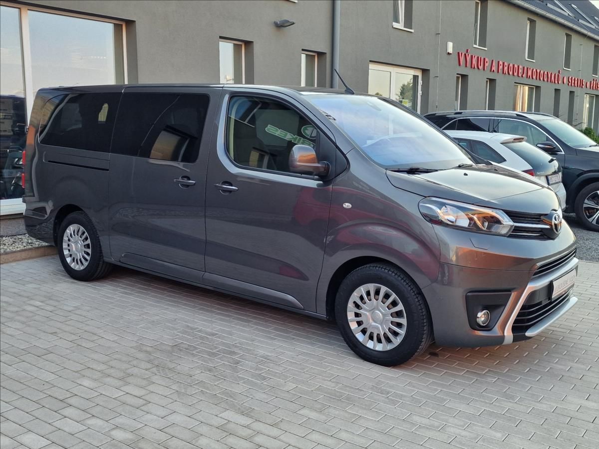 Toyota Proace Verso, 2.0 D-4d 106kw L2 Shuttle, ČR - fotka 2