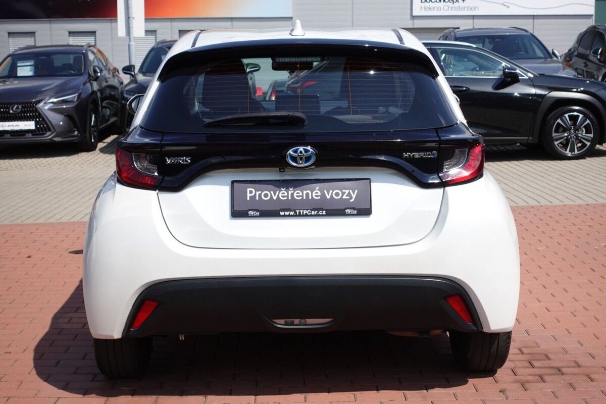 Toyota Yaris, 1,5 HEV Comfort - fotka 5