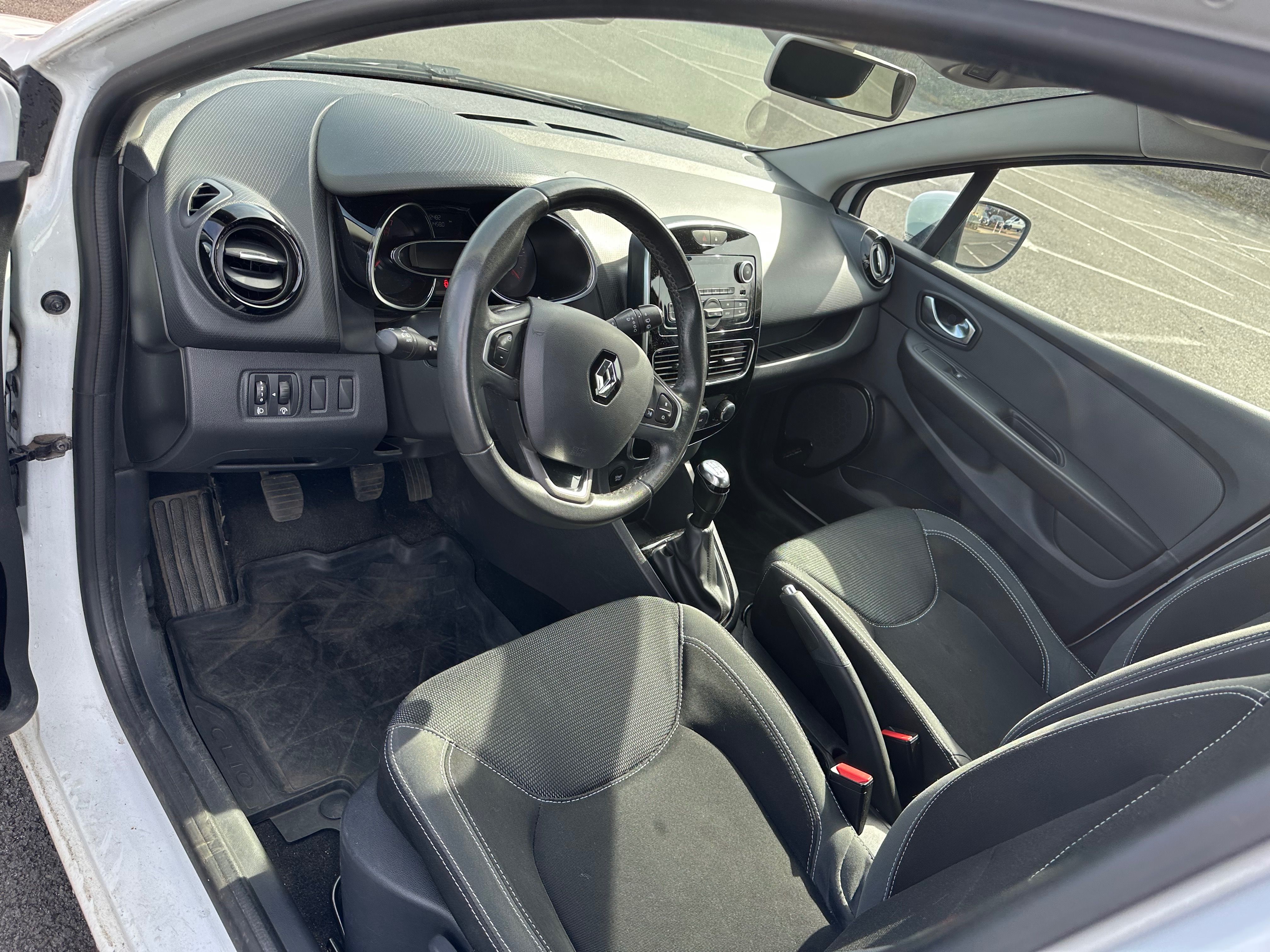 Renault Clio - fotka 2