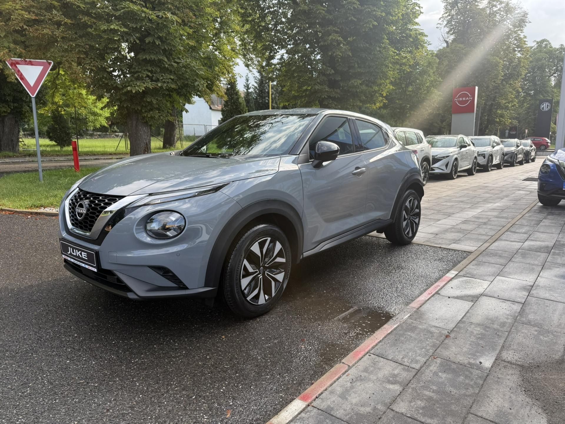 Nissan Juke, N-CONNECTA + SAFETY + COLD - fotka 3