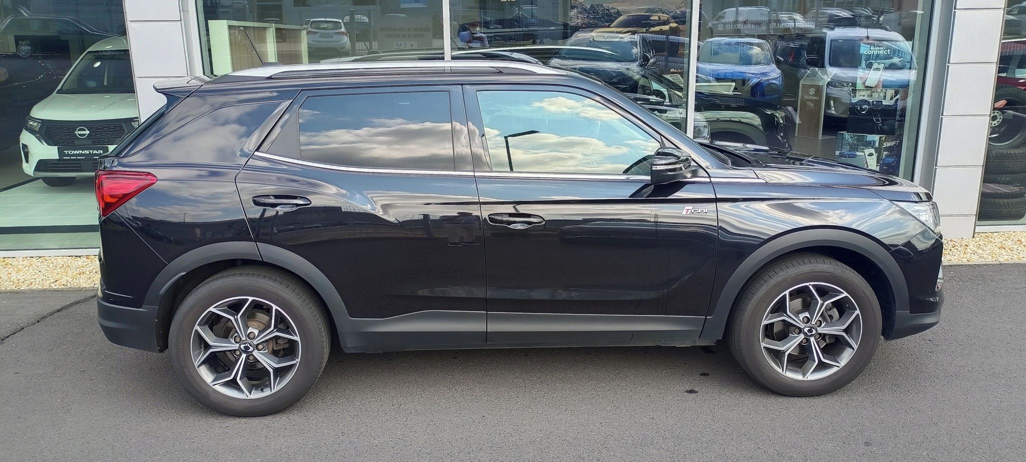 SsangYong Korando, 1,5T STYLE, 4X4, AT, ČR - fotka 4