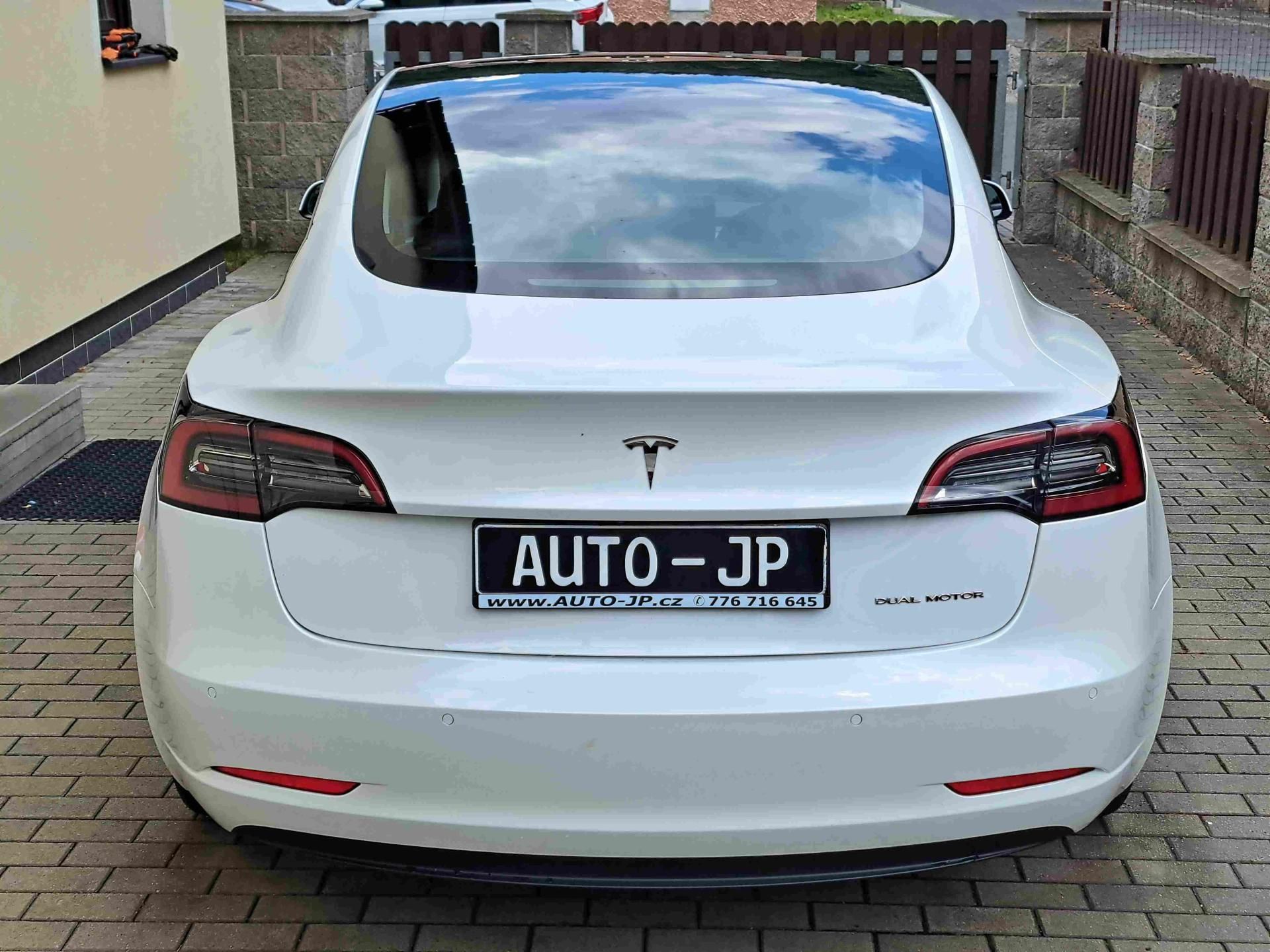 Tesla Model 3, AWD Long Range    PŘIPRAVUJEME - fotka 4