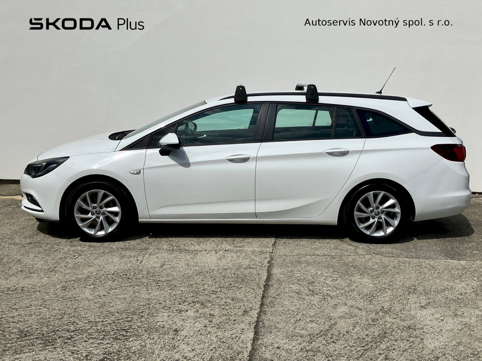 Opel Astra, 1.6CDTi / 100kW SPORTS TOURER - fotka 3