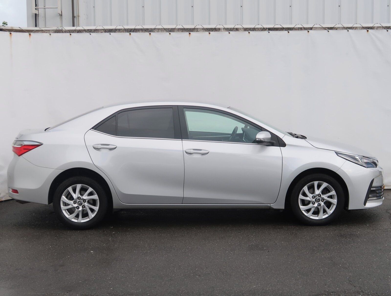 Toyota Corolla, 1.6 Valvematic, ČR,1.maj - fotka 6