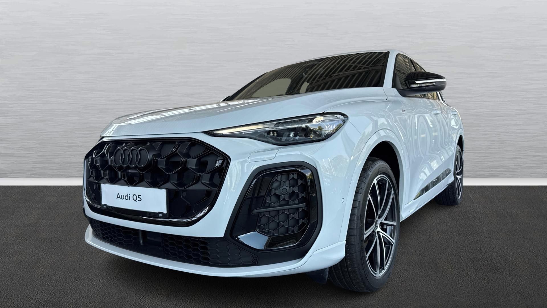 Audi Q5, Nová generace (skladem)