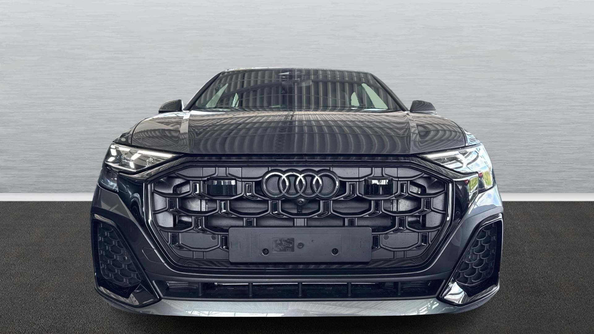 Audi Q8, 50 TDI quattro (nové - sklad) - fotka 3