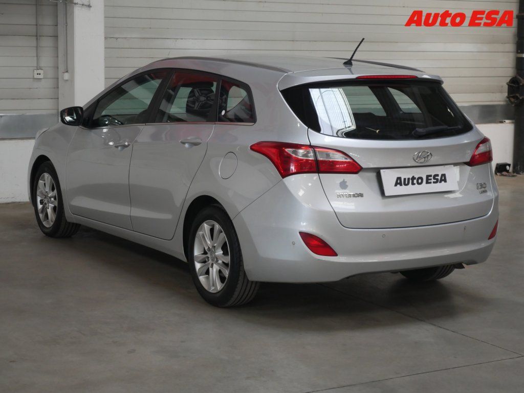 Hyundai i30, 1.6. crdi - fotka 6