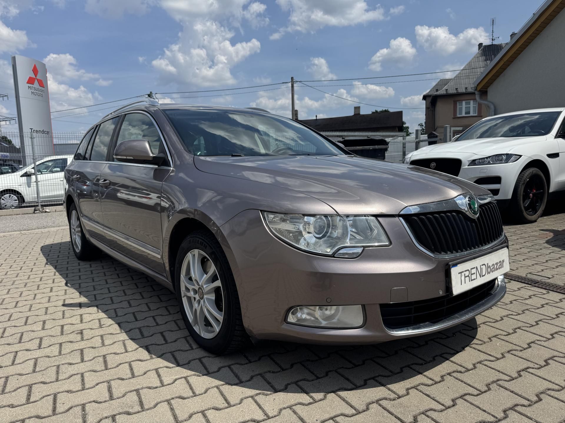 Škoda Superb, 2,0TDi 4x4 KOMBI - fotka 2