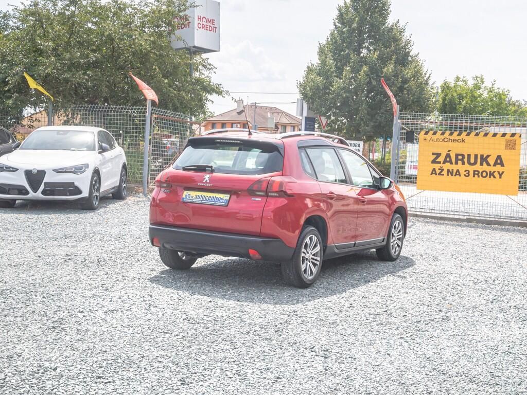Peugeot 2008, ČR 1.2T 81KW – 88.359KM - fotka 5