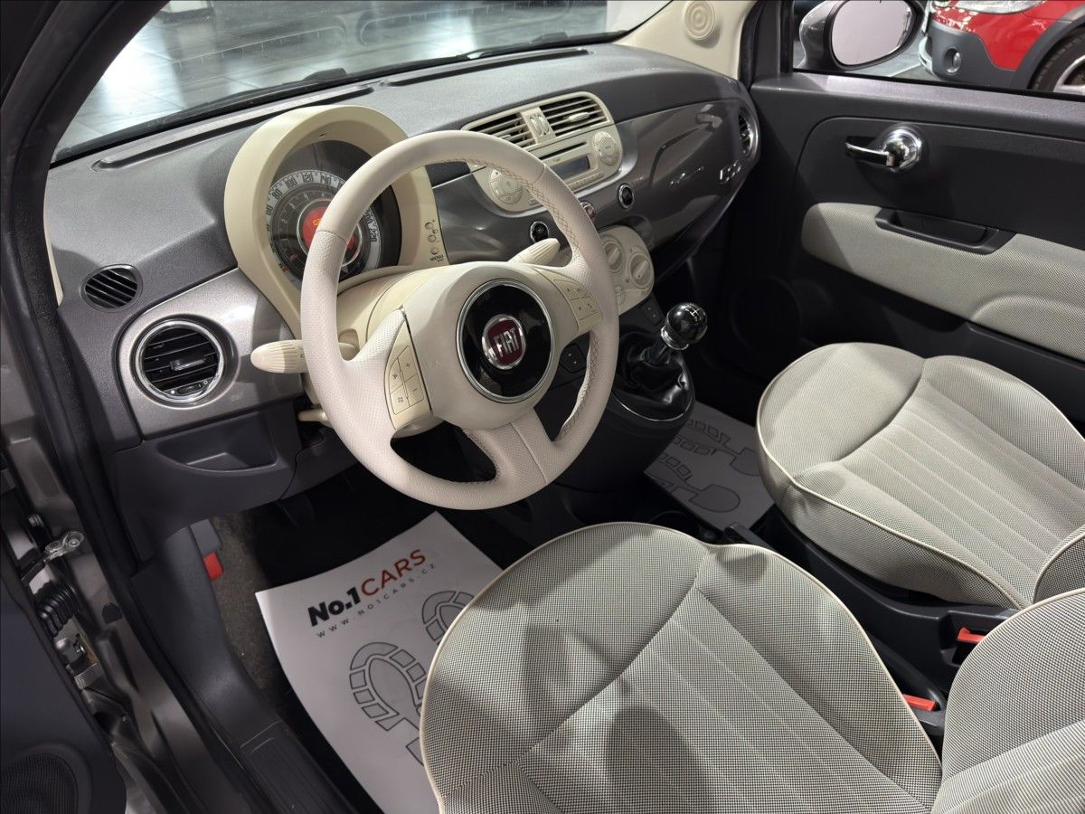 Fiat 500, 1,2   i PANO SVĚTLÝ INTERIÉR - fotka 6