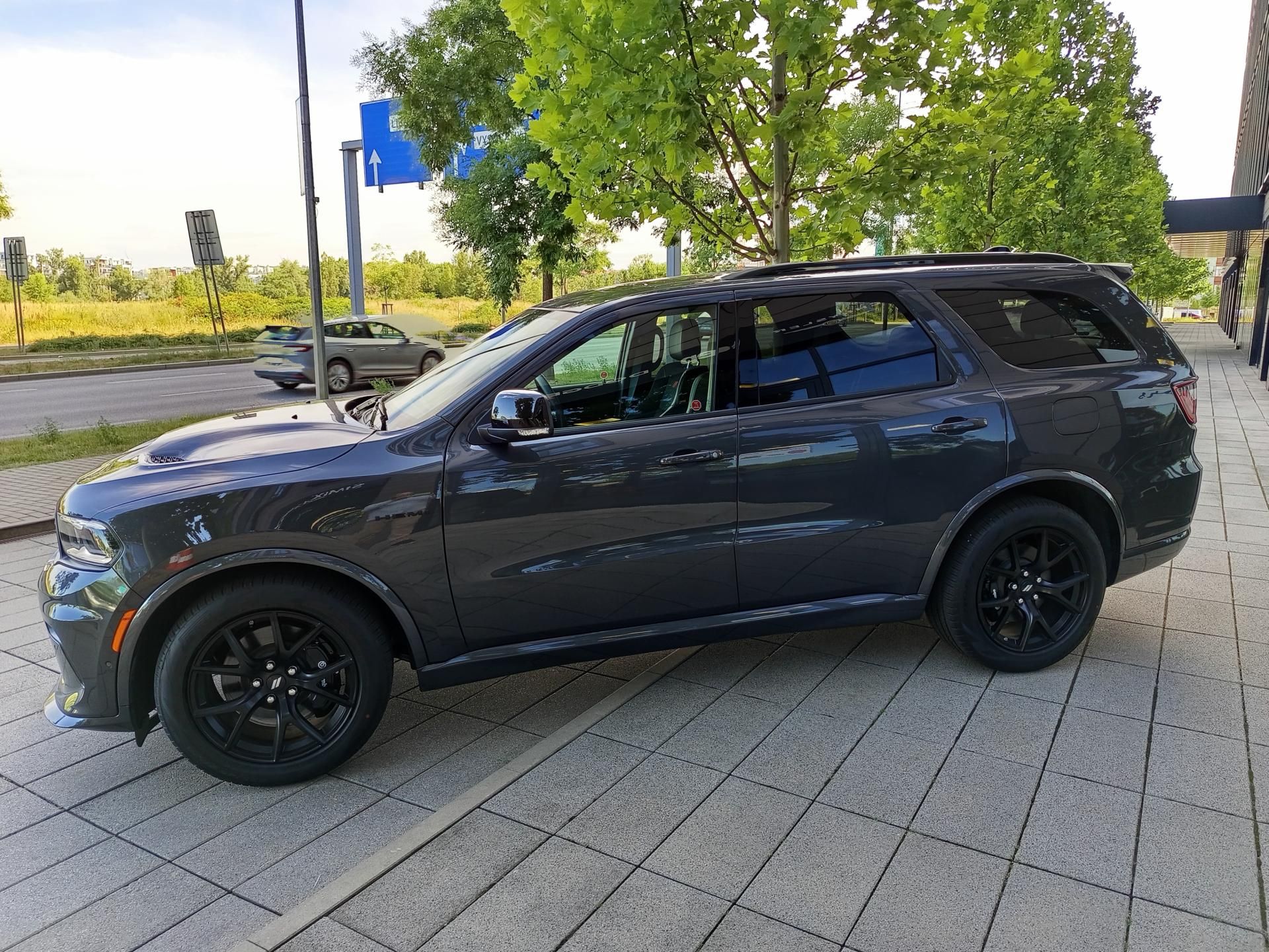 Dodge Durango, Nové GT, Brembo, rezervováno - fotka 5