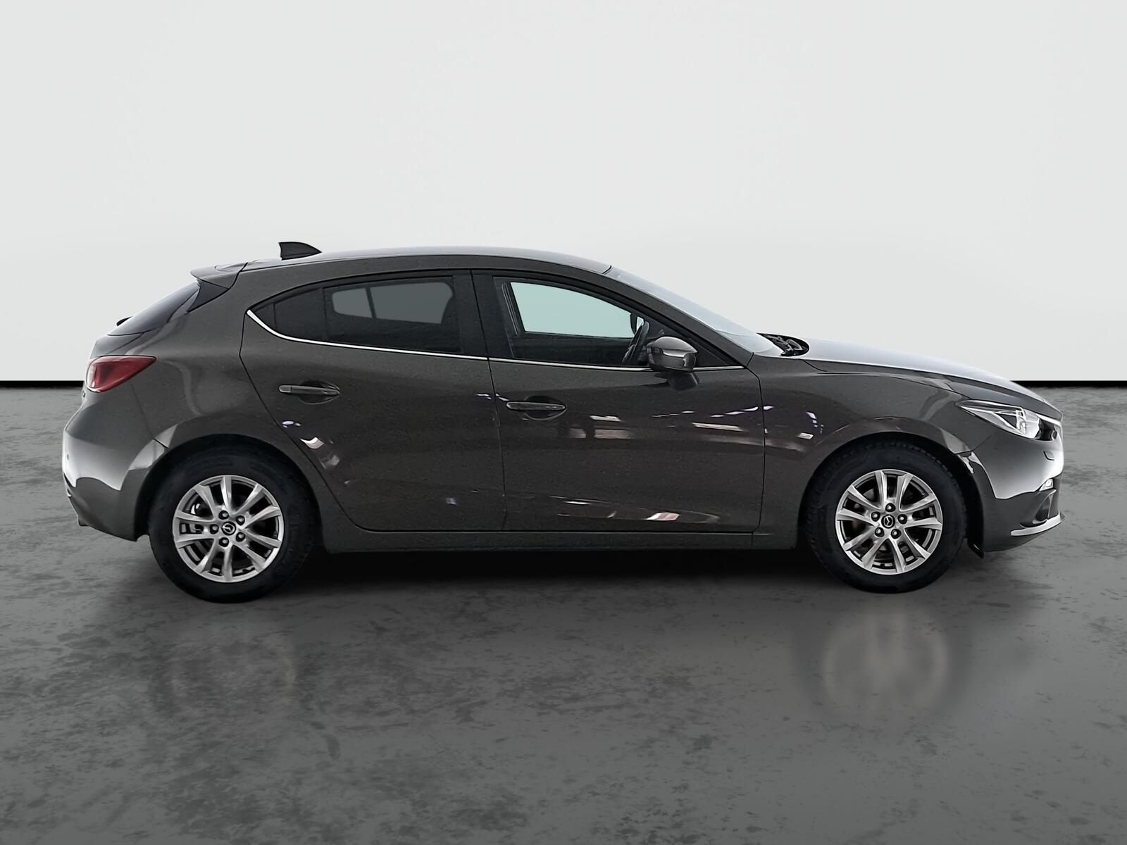 Mazda 3, 1.5 Skyactiv-G - fotka 6