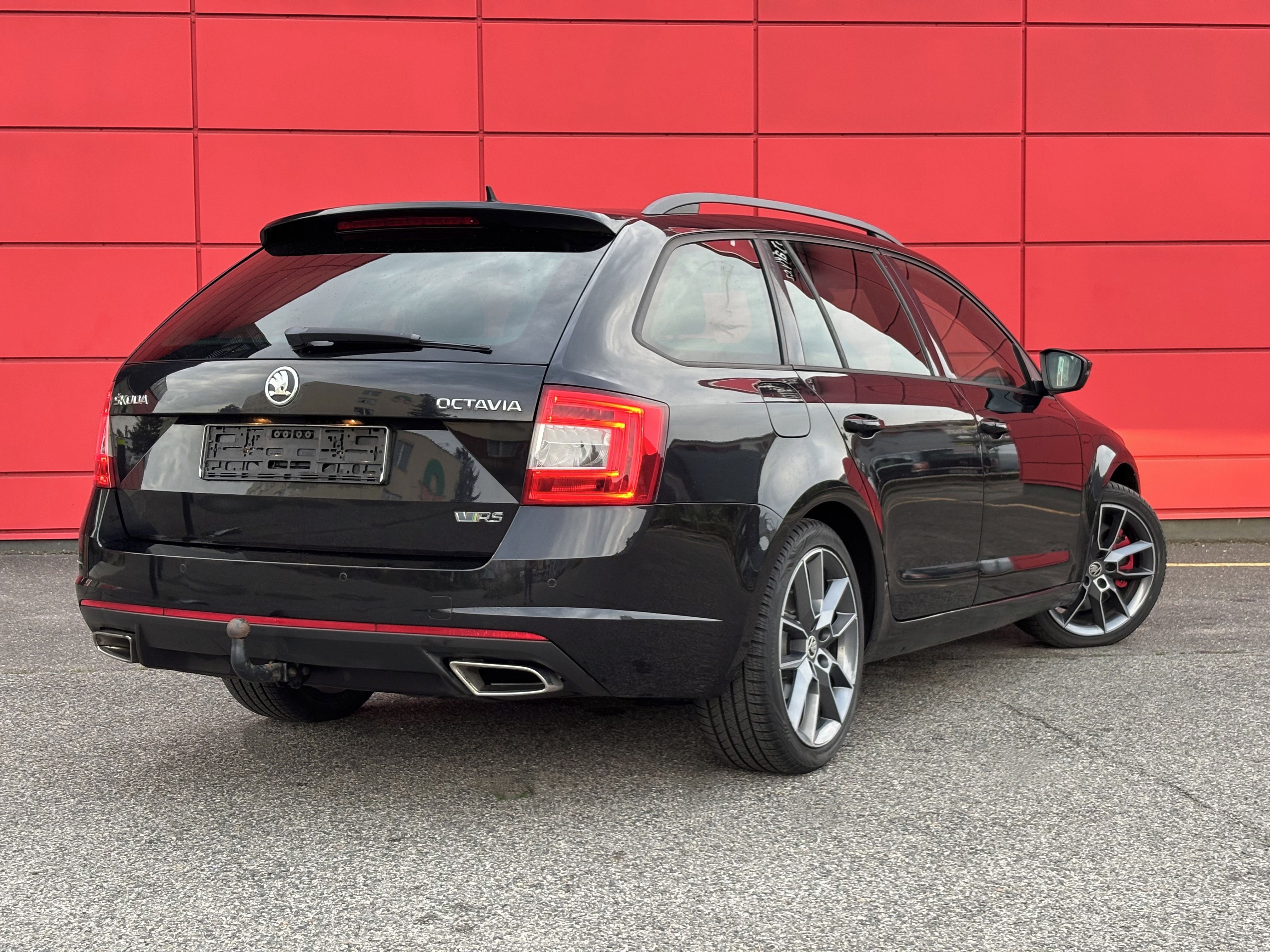 Škoda Octavia, 2.0 TDI 135kW Tažné Canton - fotka 2