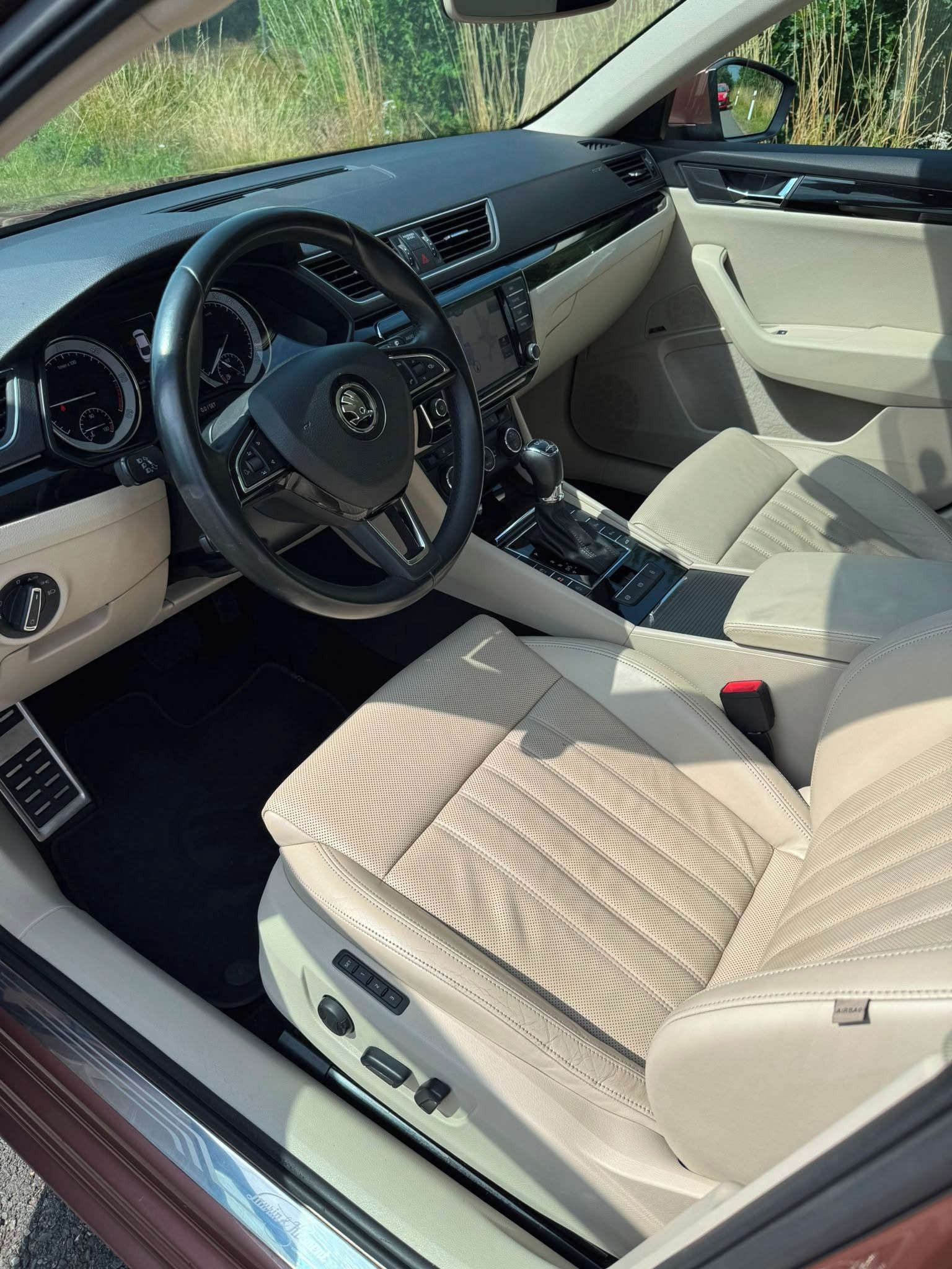 Škoda Superb, 2.0TDI 140kW L&K 4x4 DSG, ČR - fotka 5