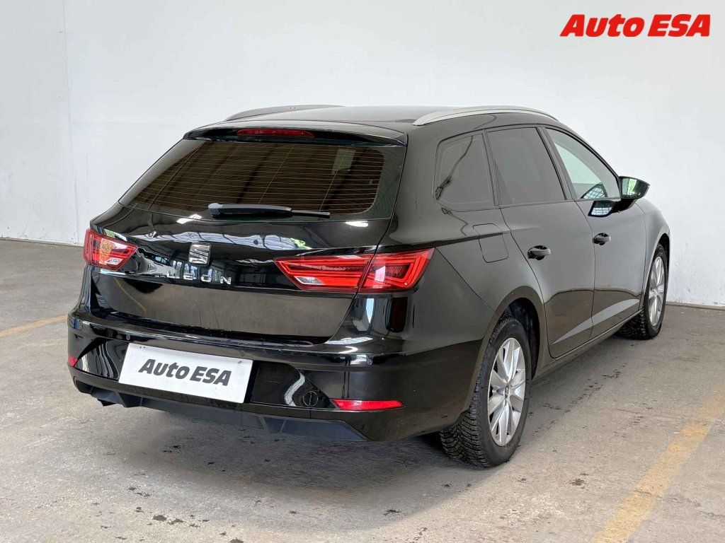 Seat Leon, 1.6 TDi,Style,DSG,LED - fotka 4