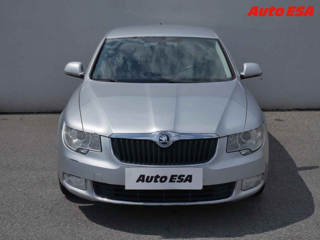 Škoda Superb, 2.0TDi - fotka 2