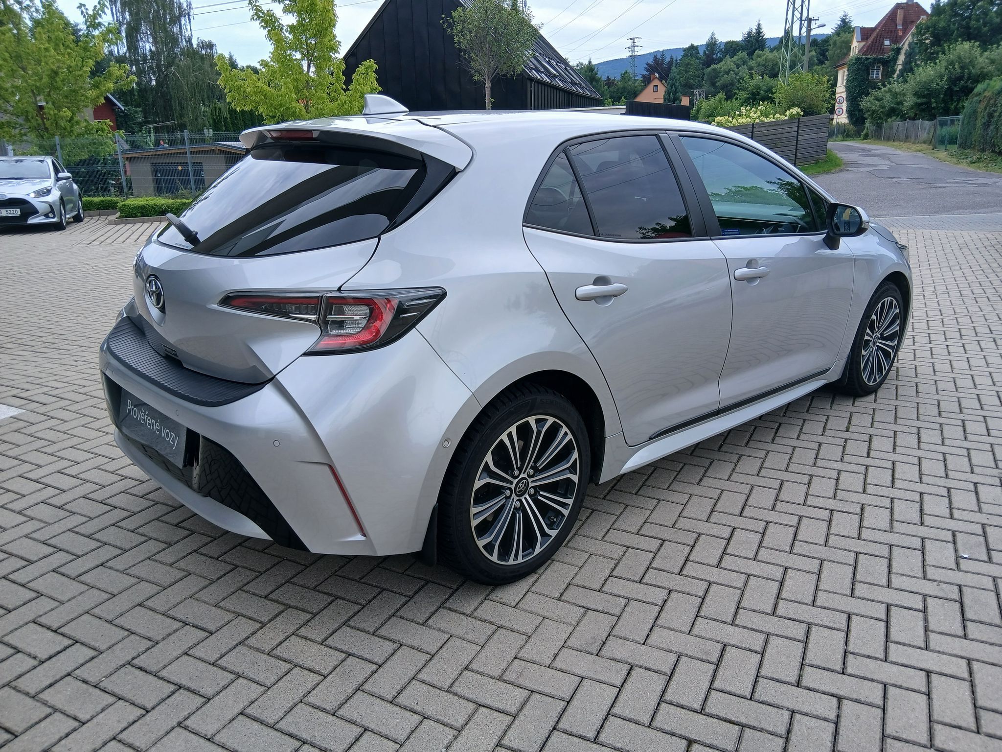 Toyota Corolla, 1.2 Turbo 85kW Style Tech - fotka 6