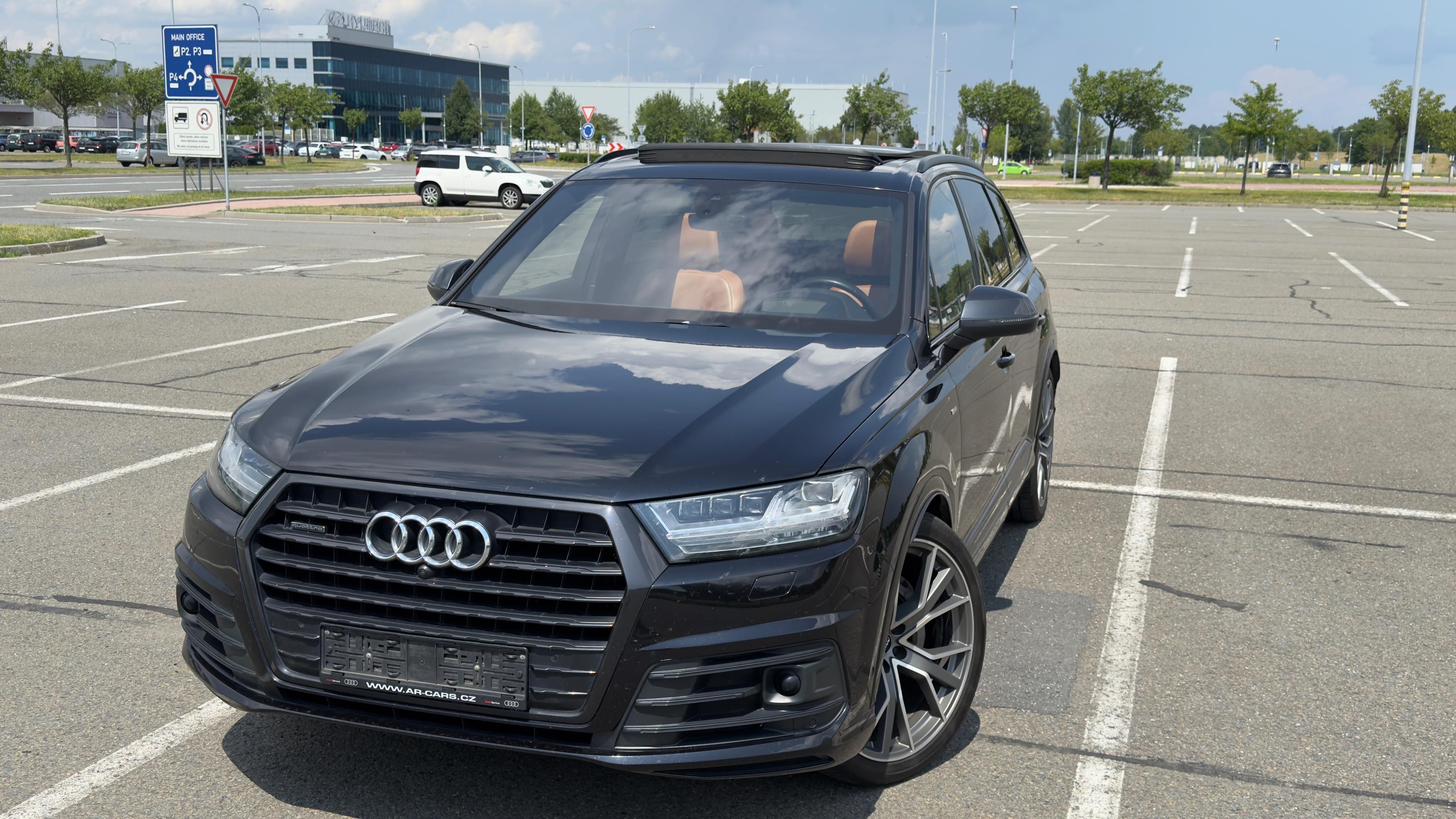 Audi Q7, 3.0 TDi Quattro, S-Line, 7míst - fotka 5