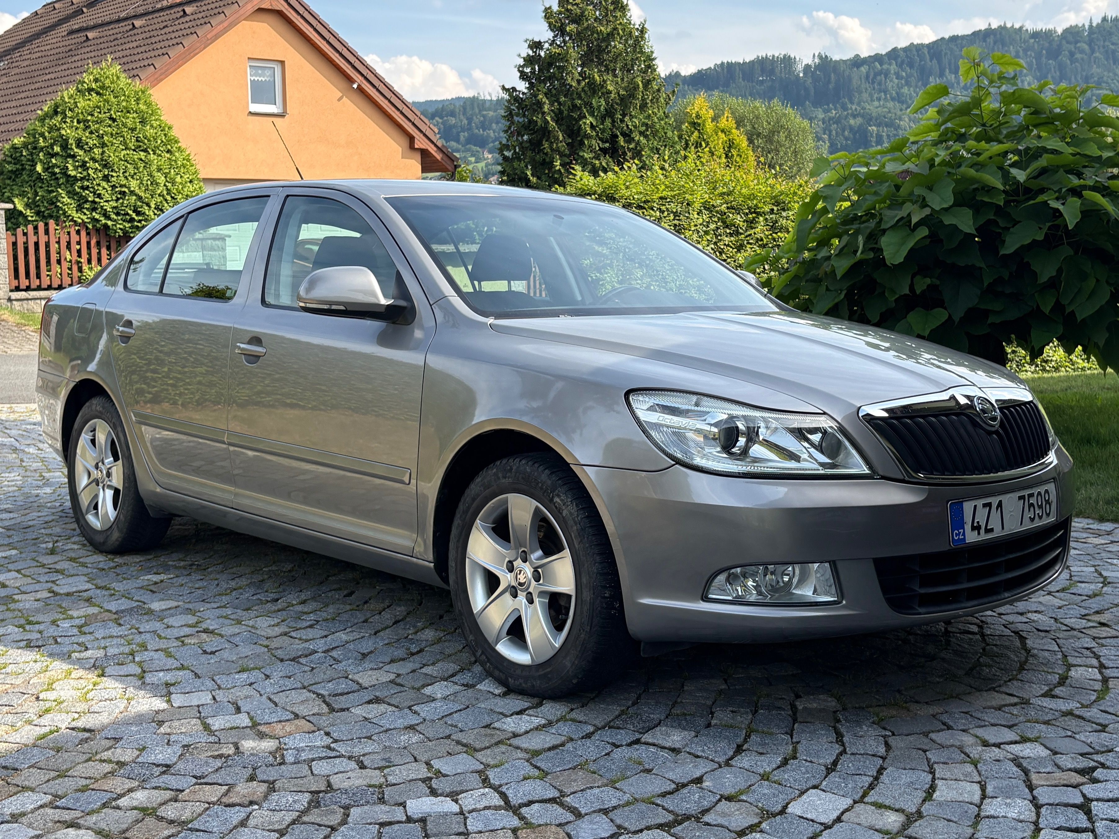 Škoda Octavia, 1.6 TDI, 221 000 km, 1.majitel - fotka 2