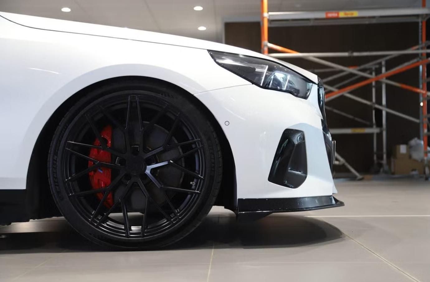 BMW i5, eDrive40 Touring M Kam Pano. - fotka 3