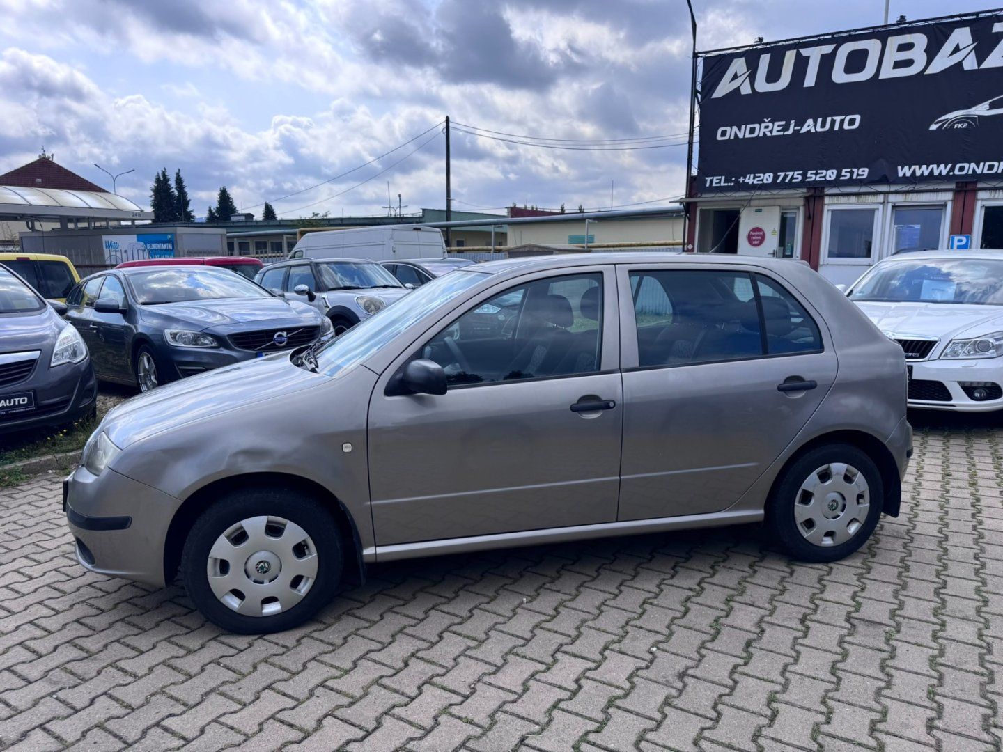 Škoda Fabia, 1,2 HTP 40 KW STK SK - fotka 2