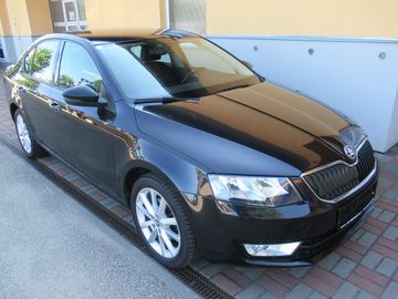 2.0 TDi DSG  AUT. KLIMA NAVI