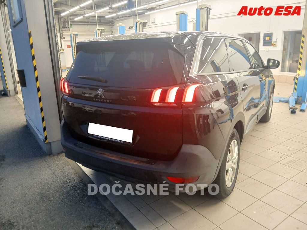 Peugeot 5008, 1.2,servis.kniha - fotka 2