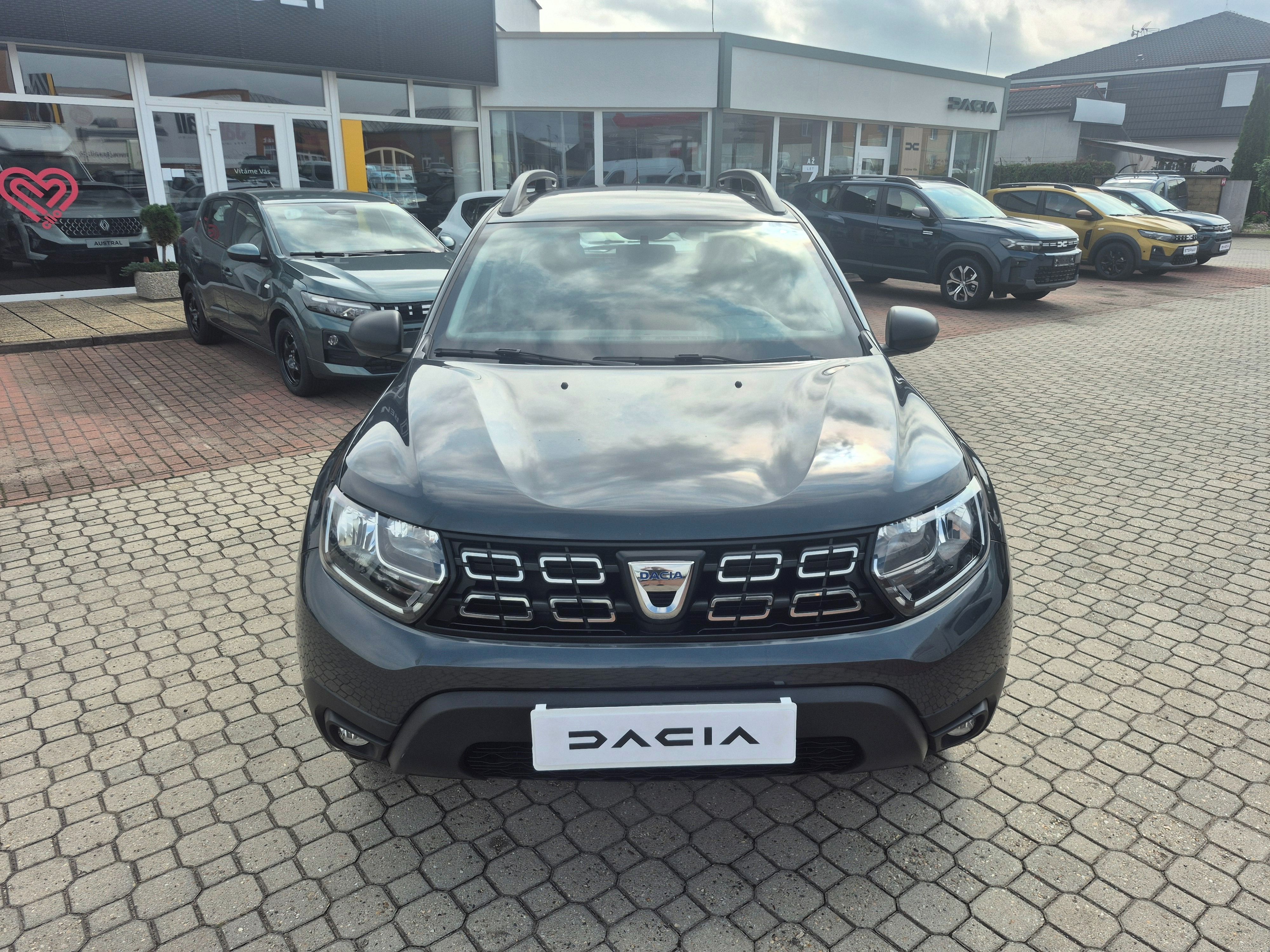 Dacia Duster, 1,6/4X4/ČR/NEHAVAROVANÉ - fotka 2