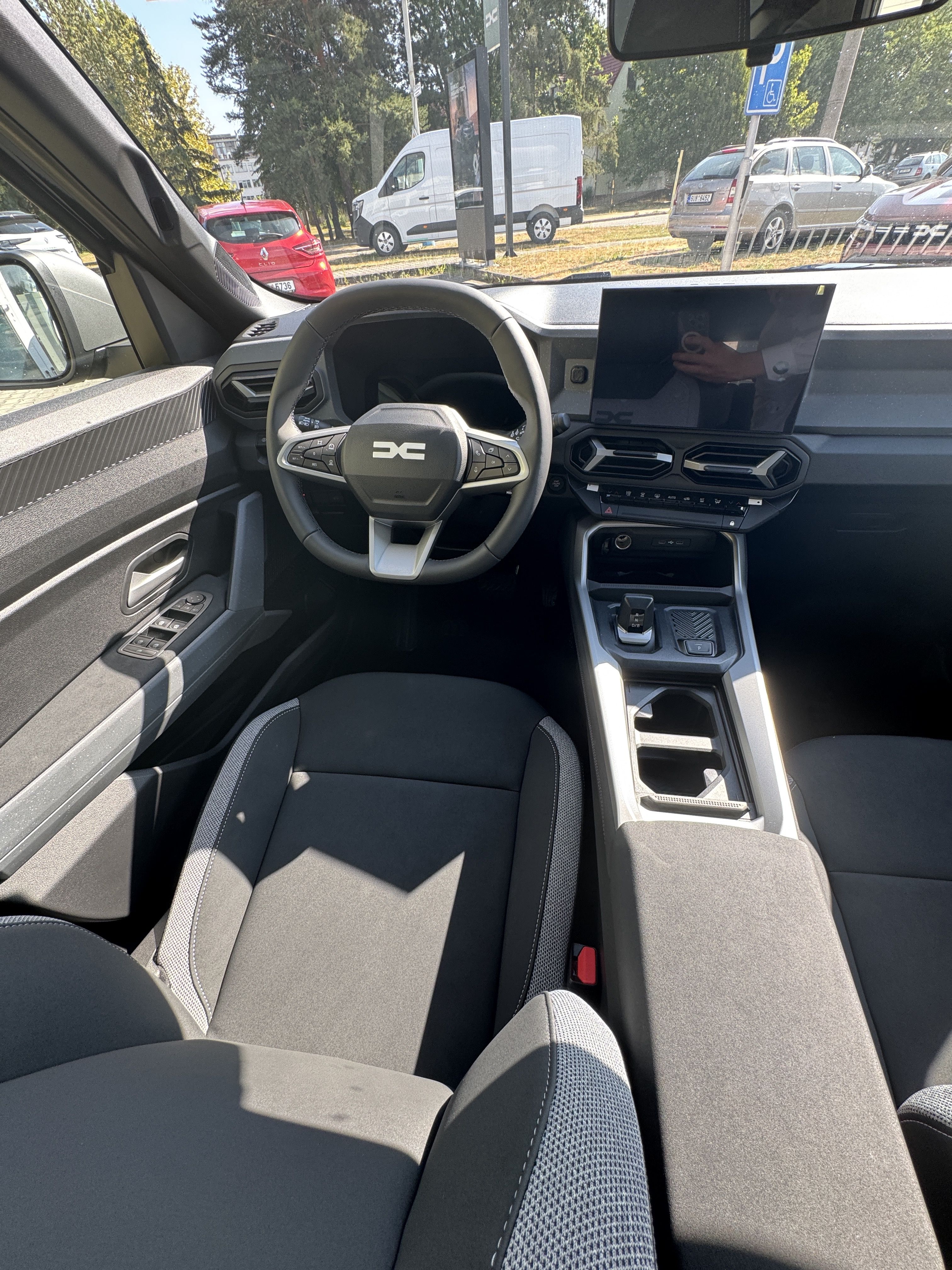 Dacia Bigster, Journey hybrid 155 - fotka 5