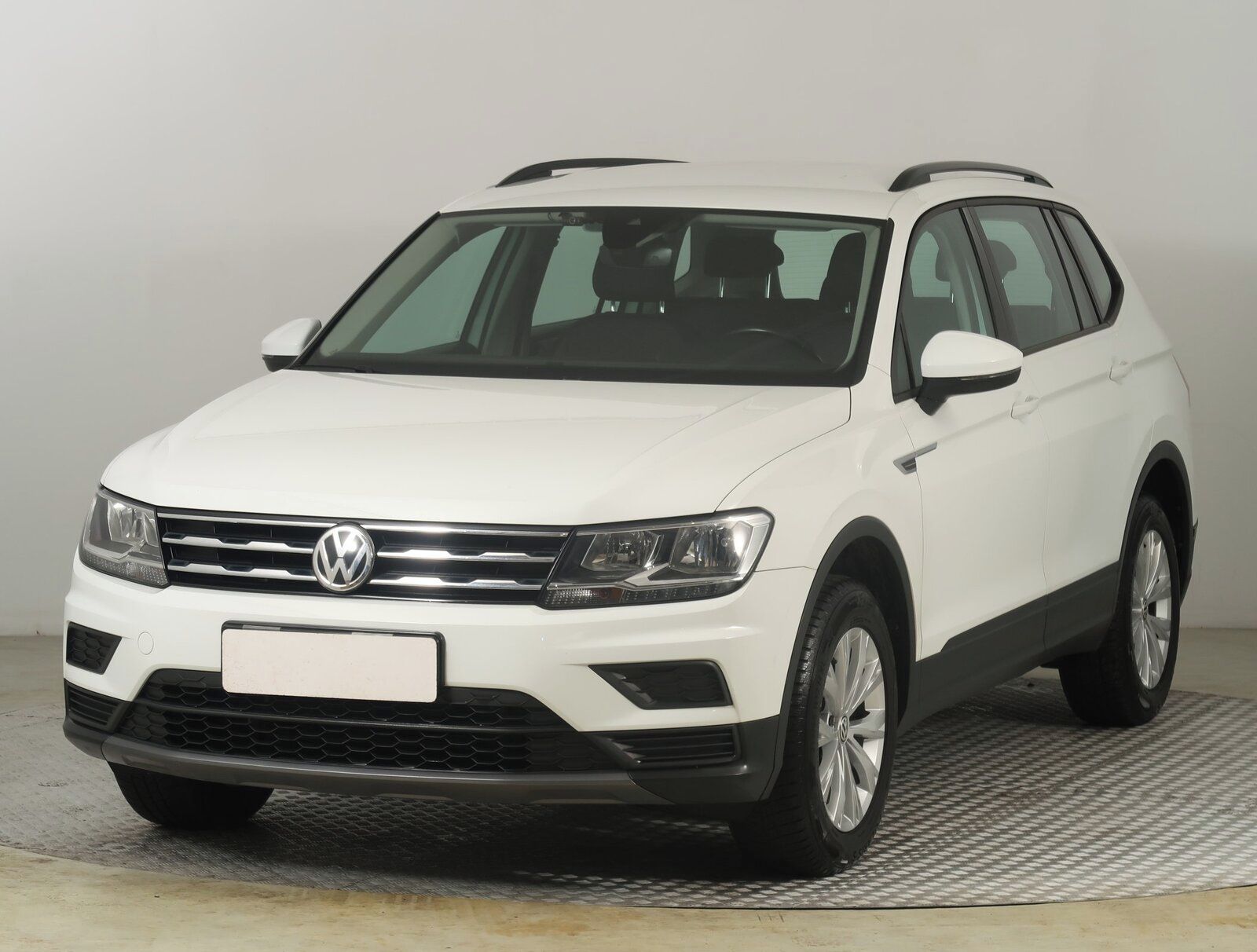 Volkswagen Tiguan Allspace, 1.5 TSI, Park. senzory - fotka 2