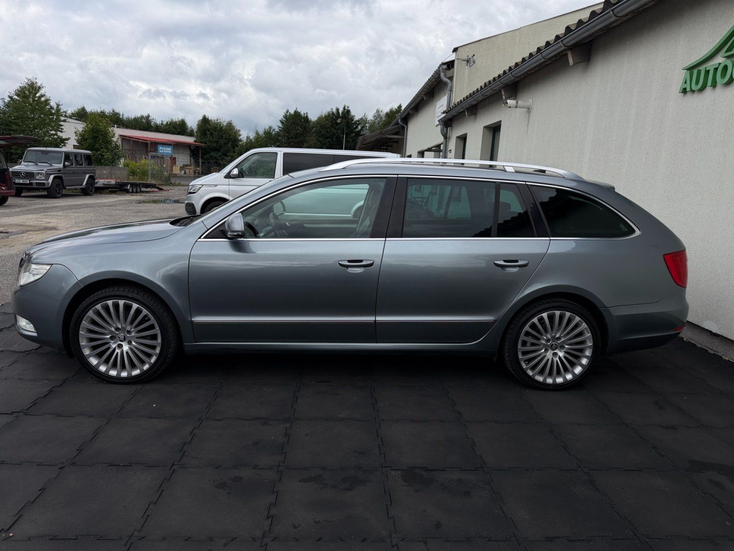 Škoda Superb, 2.0TDi 125kW 4x4 Eleganc 2xALU - fotka 4