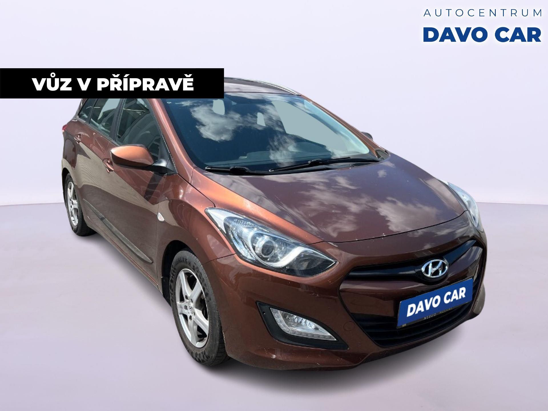 Hyundai i30, 1,4 i CVVT 73kW Trikolor CZ - fotka 2
