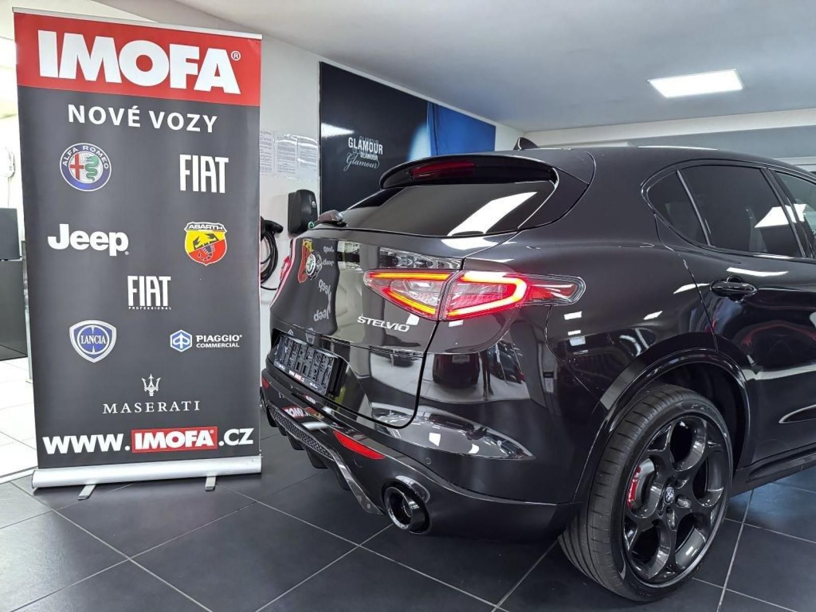Alfa Romeo Stelvio, 2.0T 280k AT8 ZF Q4 4x4 - fotka 5