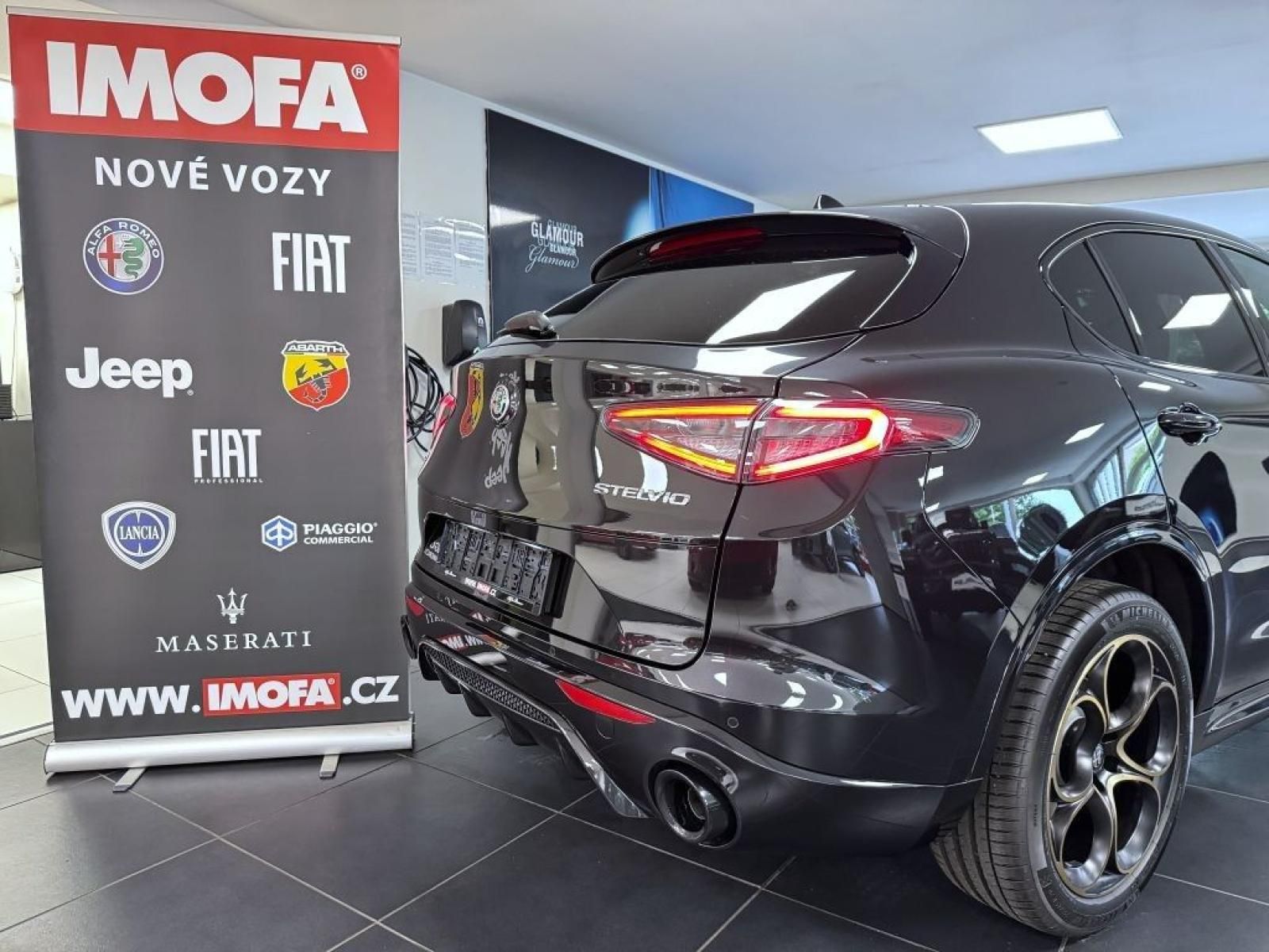 Alfa Romeo Stelvio, 2.0 T 280k AT8 ZF Q4 4x4 - fotka 5
