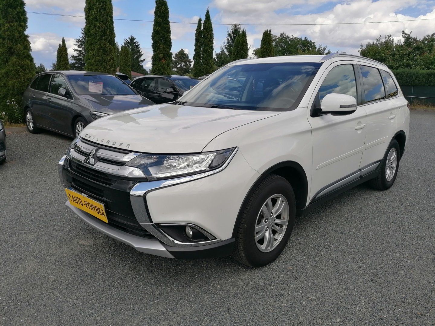 Mitsubishi Outlander, 2.2DI-D 4WD 132kW ČR - fotka 2
