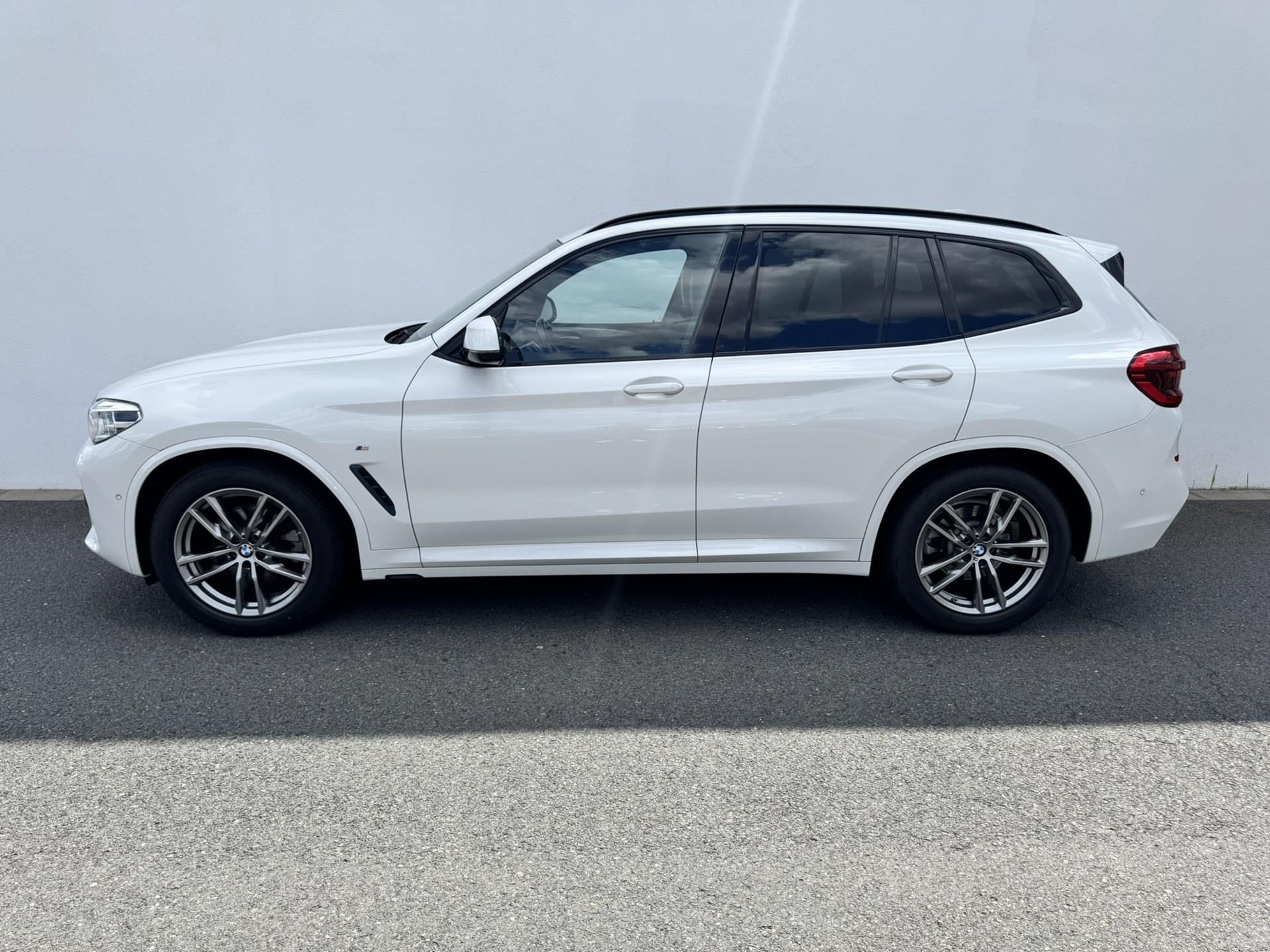 BMW X3, X3 xDrive20d Mpaket - fotka 3