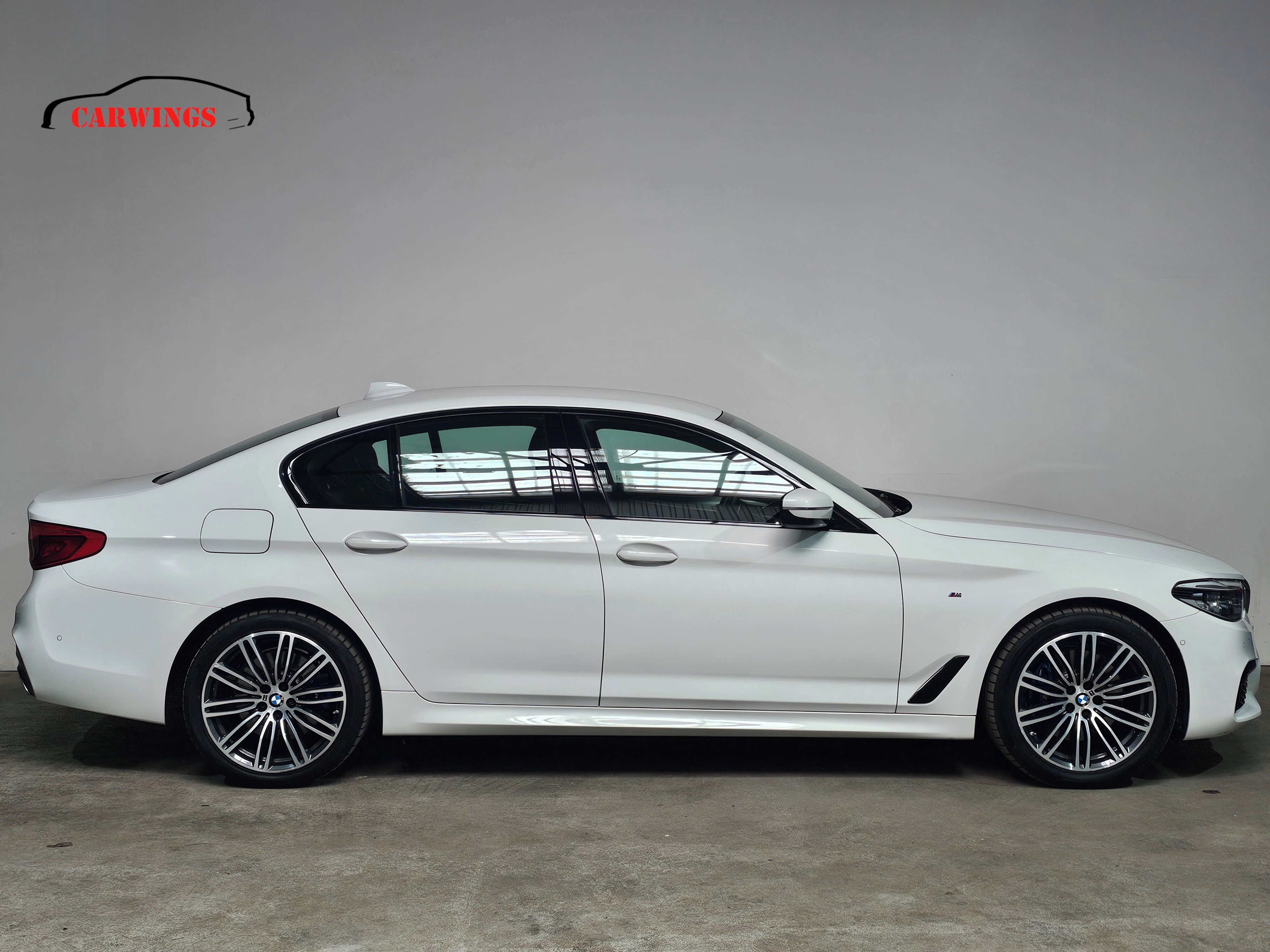 BMW Řada 5, 530D 195kW M-sport XDRIVE - fotka 5