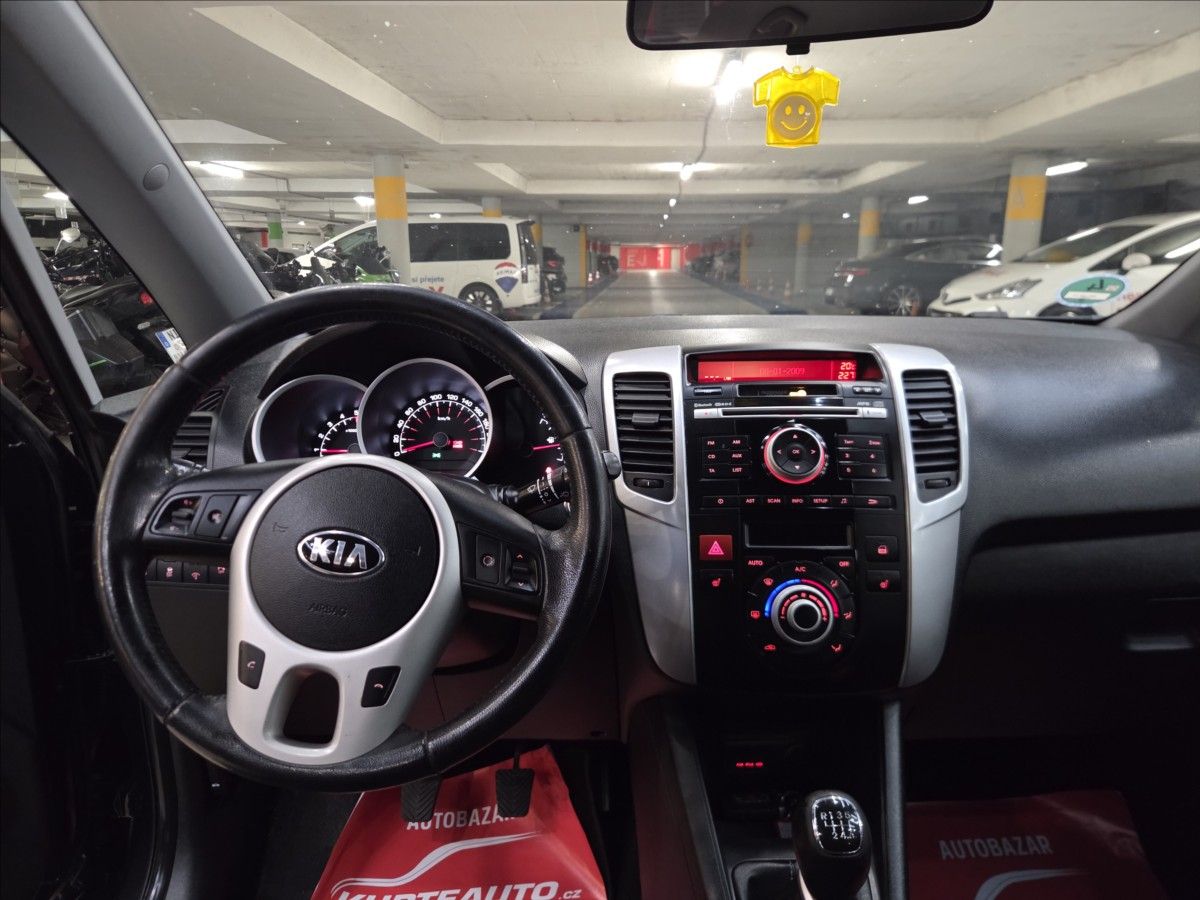 Kia Venga, 1,6 CRDi + ZIMNÍ KOLA!  COMFOR - fotka 6