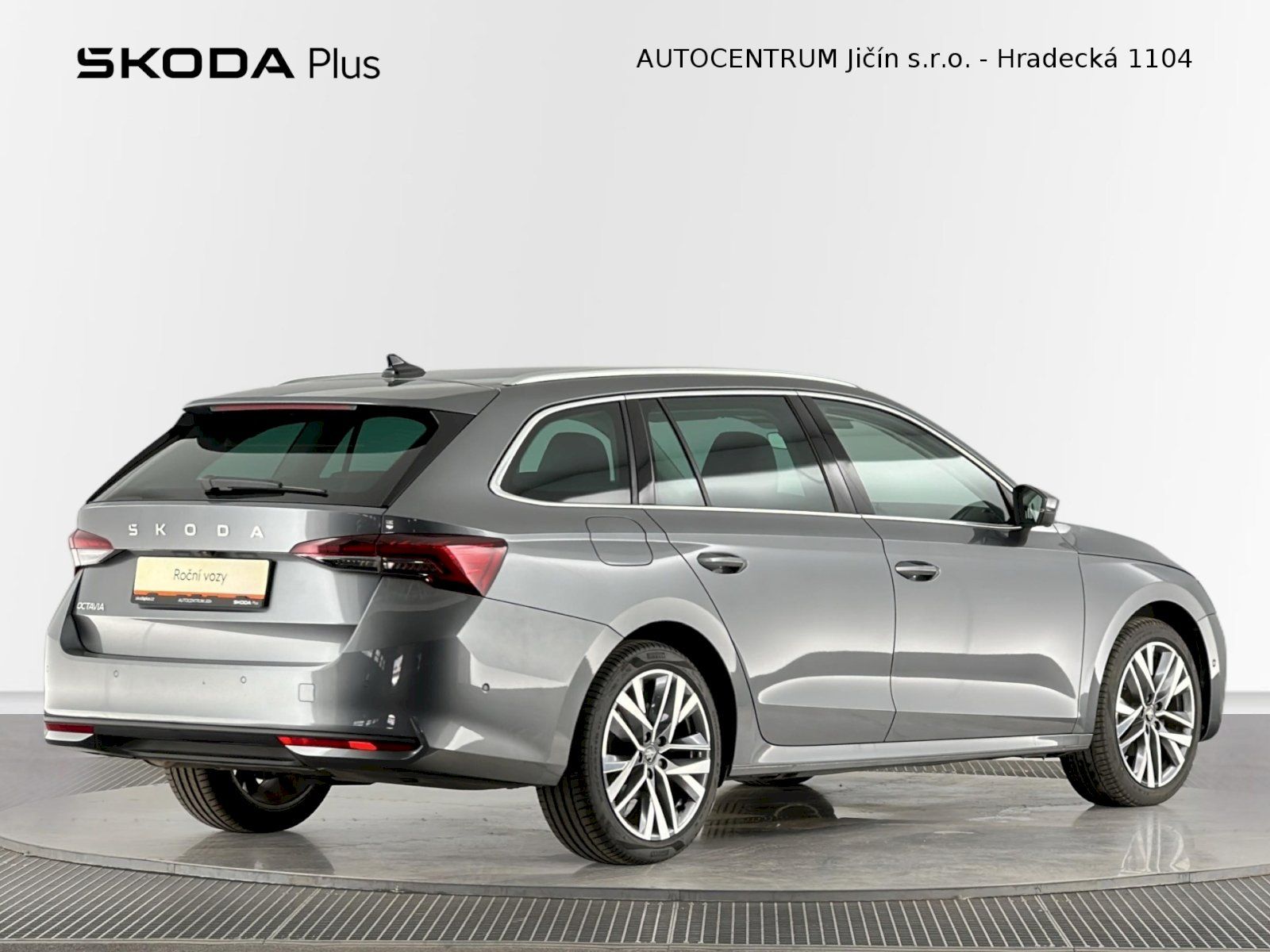 Škoda Octavia, Combi DSG 2.0TDI 110kW Exclusi - fotka 2