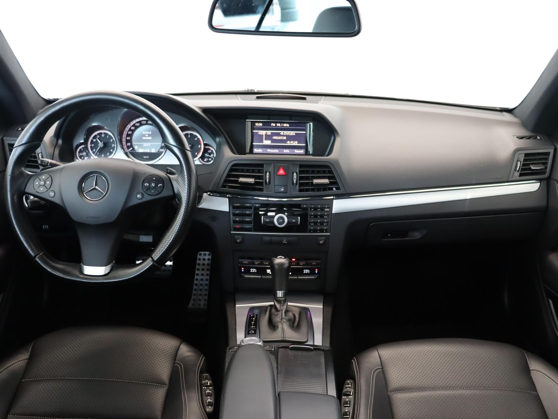 Mercedes-Benz Třídy E, COUPE 350 CDI 170 kW - fotka 5