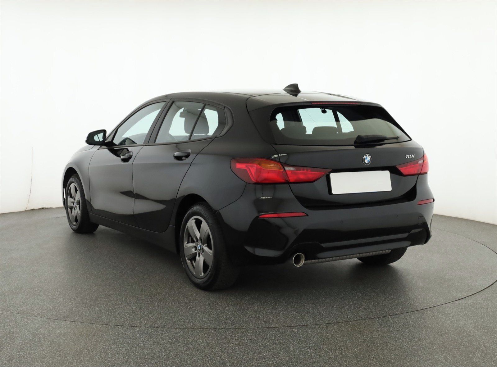 BMW Řada 1, 118i, Advantage, Automat - fotka 4