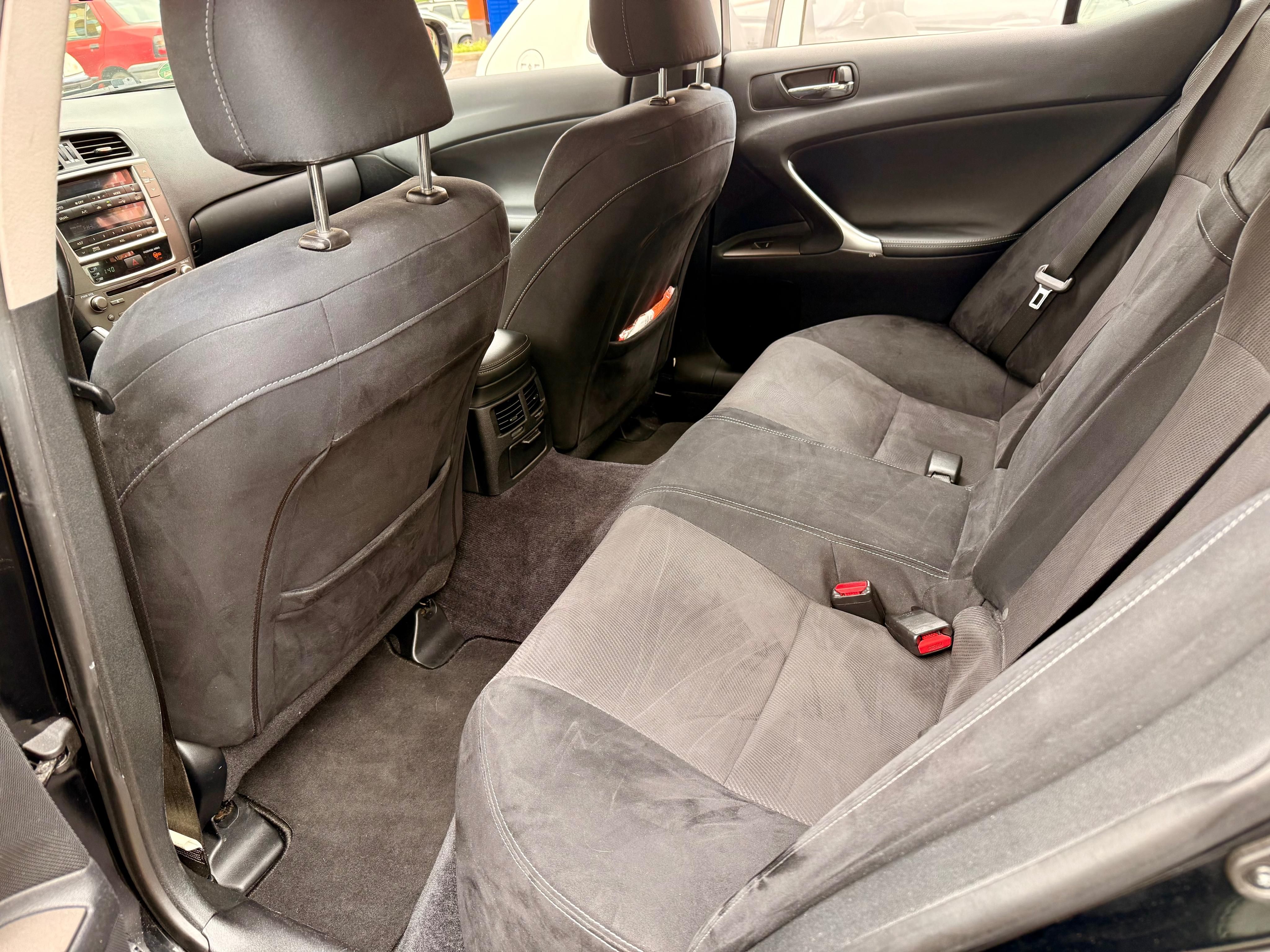 Lexus IS, Lexus IS 220D - fotka 6